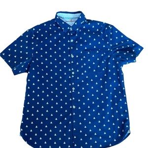 Denim & Flower Blue w/white Sailboat print Short Sleeve Button Up  XL Slim Fit
